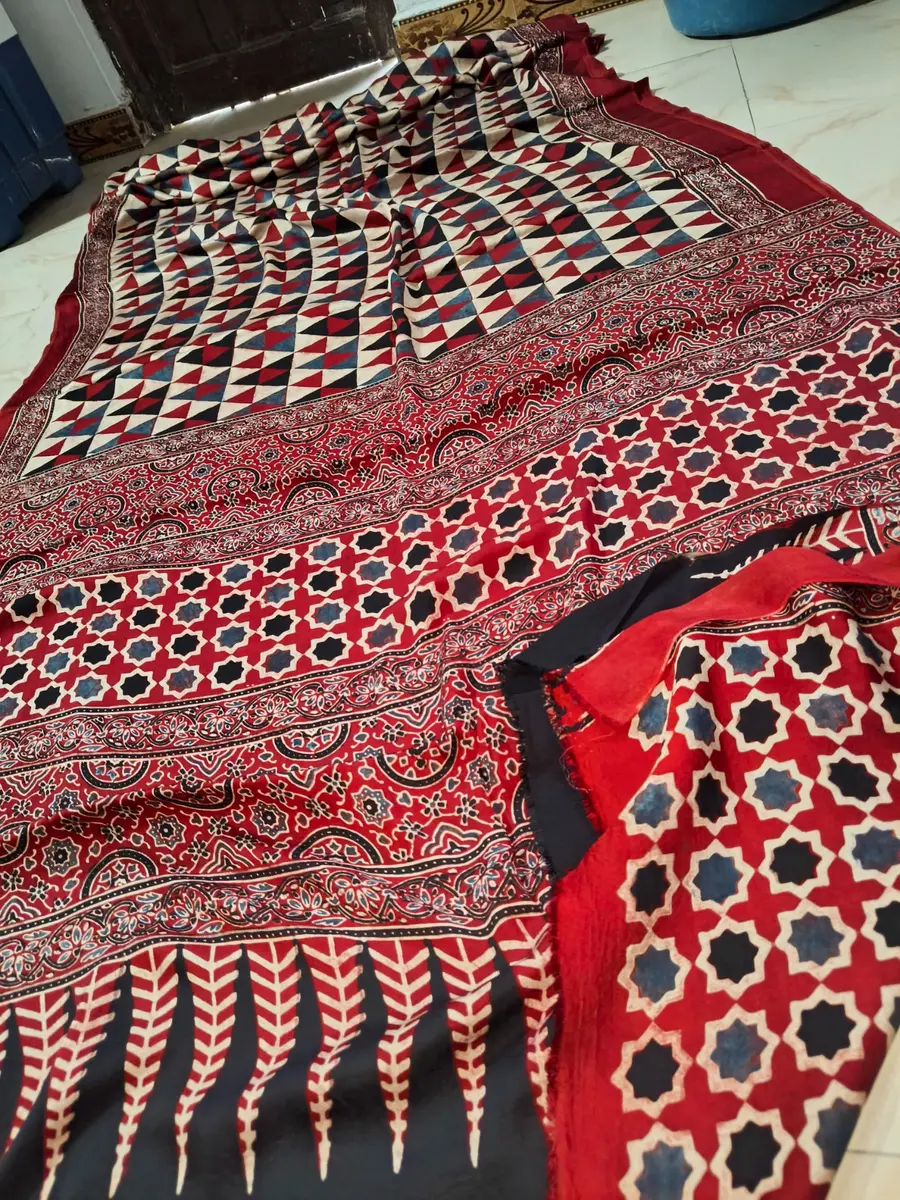 Ajrakh Cotton Saree Red Black Geometric Print  -image 4 of 4