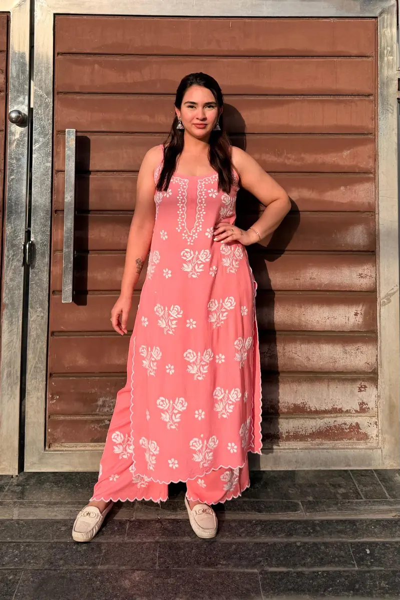 Chikankari Rayon Kurta Cutwork Plazo Set -pink / L,XL,XXL,3XL -image 2 of 3