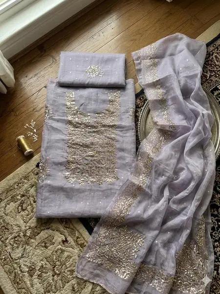 Chikankari Pure Organza Kurta Dupatta Lavender Gold (Unstiched) — image 4 of 4
