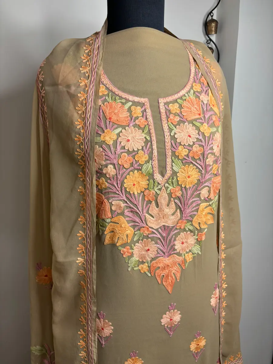 Georgette Kashmiri Aari Embroidered Suit Beige (Unstitched) thumbnail 4
